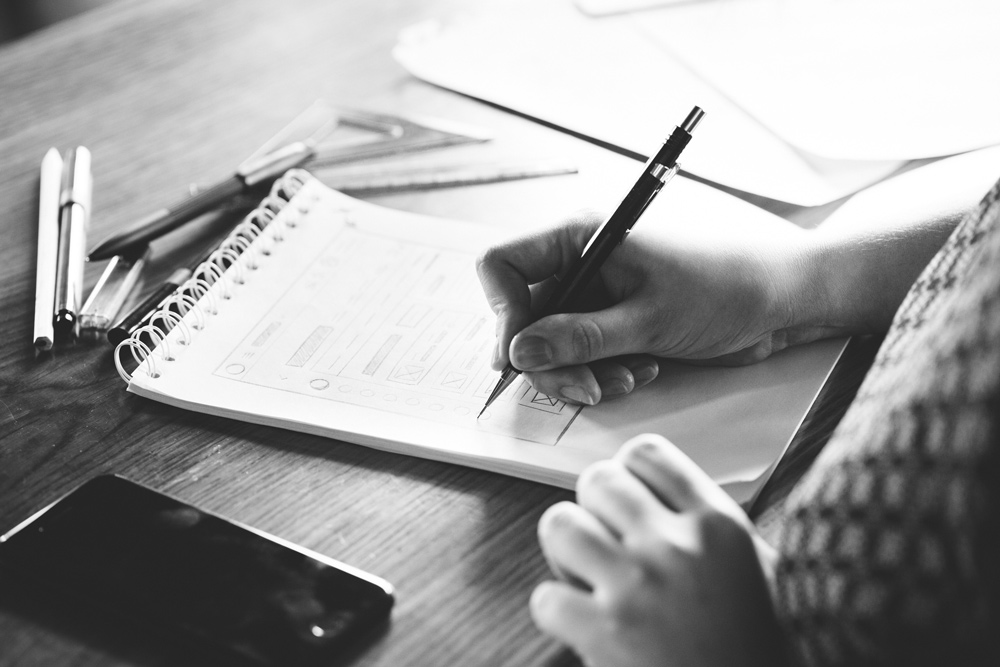 σχεδιασμός λογοτύπου και εταιρικής ταυτότητας